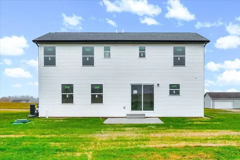 502 Travis Dr, Carlock, IL 61725 photo 38