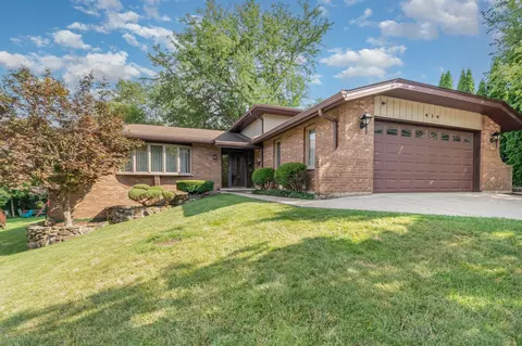 414 Hillview Ct, Lemont, IL 60439