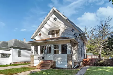 750 E Benton St, Morris, IL 60450