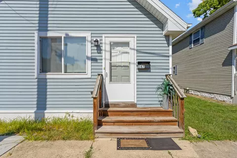 167 Wallace St, Joliet, IL 60436