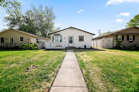 289 N Jackson Ave, Bradley, IL 60915
