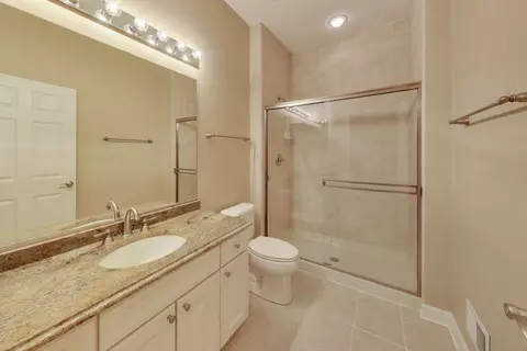 Bath - 2688 Summit Dr, Glenview, IL 60025 photo 9 of 9