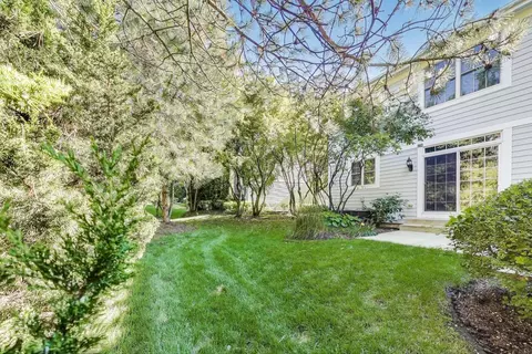Exterior - 2688 Summit Dr, Glenview, IL 60025 photo 7 of 7