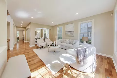 Living - 2688 Summit Dr, Glenview, IL 60025 photo 2 of 7
