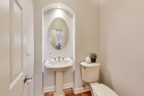 Bath - 2688 Summit Dr, Glenview, IL 60025 photo 1 of 9