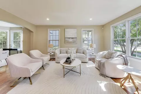 Living - 2688 Summit Dr, Glenview, IL 60025 photo 1 of 7