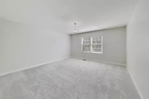 Bedroom - 2688 Summit Dr, Glenview, IL 60025 photo 9 of 12