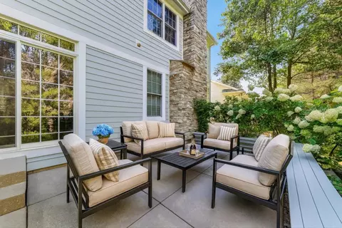 Exterior - 2688 Summit Dr, Glenview, IL 60025 photo 3 of 7