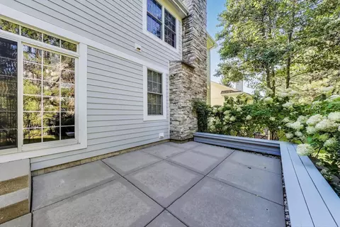 Exterior - 2688 Summit Dr, Glenview, IL 60025 photo 4 of 7