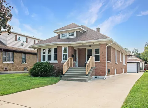 819 Oakland Ave, Joliet, IL 60435