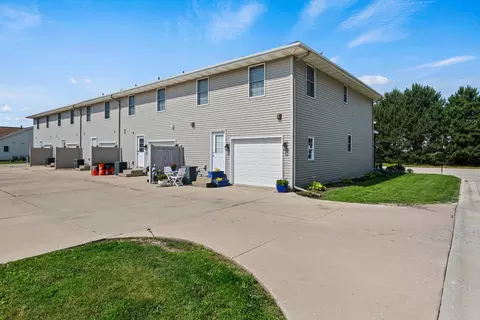 Exterior - 1610 Belclare Rd, Normal, IL 61761 photo 5 of 5