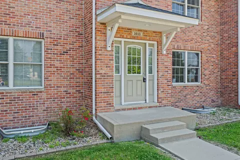 Exterior - 1610 Belclare Rd, Normal, IL 61761 photo 2 of 5