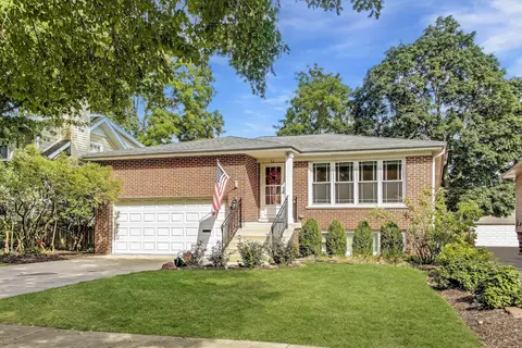 5 N Maple St, Mount Prospect, IL 60056 photo 1