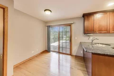 5 N Maple St, Mount Prospect, IL 60056 photo 8