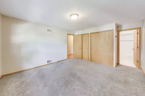 5 N Maple St, Mount Prospect, IL 60056 photo 10