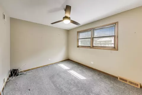 5 N Maple St, Mount Prospect, IL 60056 photo 14