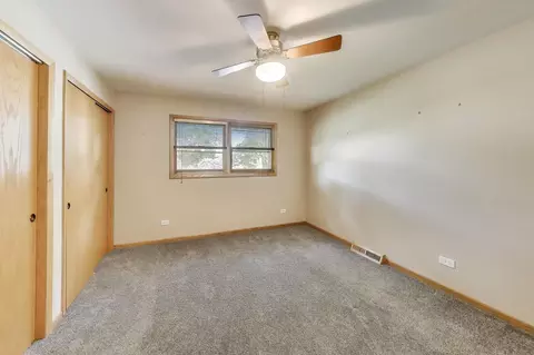 5 N Maple St, Mount Prospect, IL 60056 photo 12