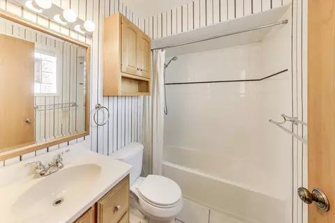 5 N Maple St, Mount Prospect, IL 60056 photo 11