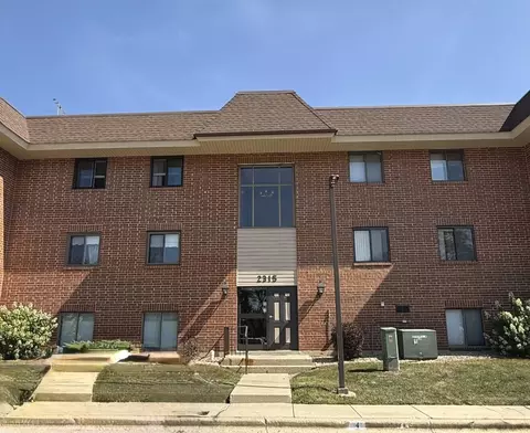 2315 S Main St #1B, Lombard, IL 60148