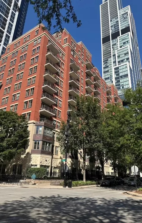 1250 S Indiana Ave #702, Chicago, IL 60605