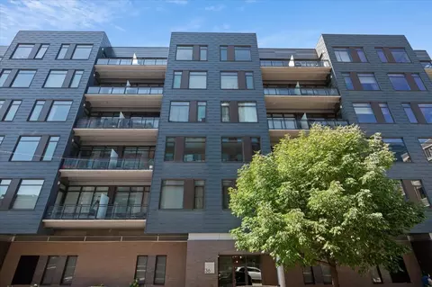 36 N Carpenter St #2N, Chicago, IL 60607