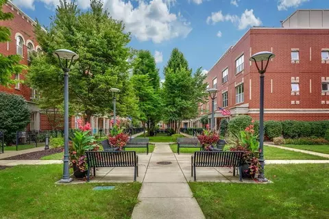 4646 N Greenview Ave #25, Chicago, IL 60640