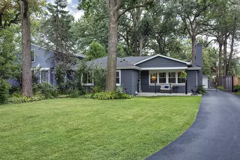 1265 Woodland Dr, Deerfield, IL 60015