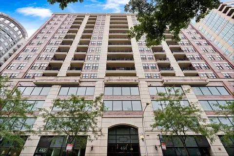 451 W Huron St #505, Chicago, IL 60654
