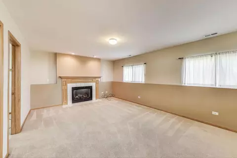 Living - 7309 Fordham Ln, Plainfield, IL 60586 photo 6 of 7