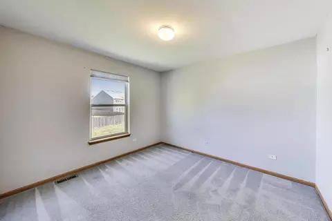 Bedroom - 7309 Fordham Ln, Plainfield, IL 60586 photo 6 of 9