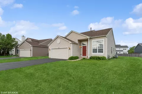 Exterior - 7309 Fordham Ln, Plainfield, IL 60586 photo 6 of 8