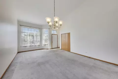 Living - 7309 Fordham Ln, Plainfield, IL 60586 photo 4 of 7