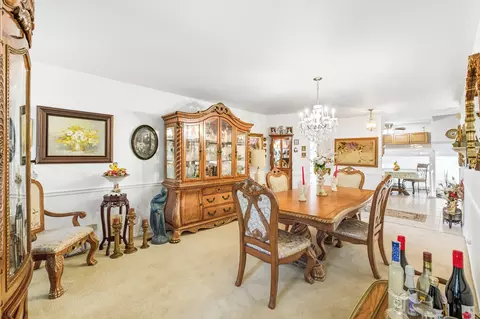 123 Honeysuckle Ct, Rolling Meadows, IL 60008 photo 5