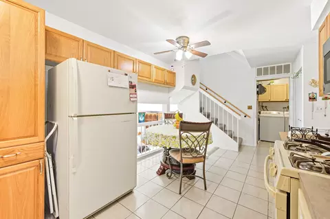 123 Honeysuckle Ct, Rolling Meadows, IL 60008 photo 7