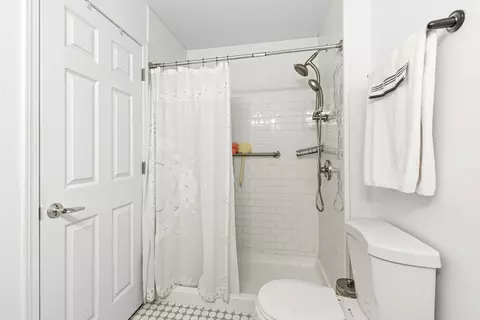 123 Honeysuckle Ct, Rolling Meadows, IL 60008 photo 23