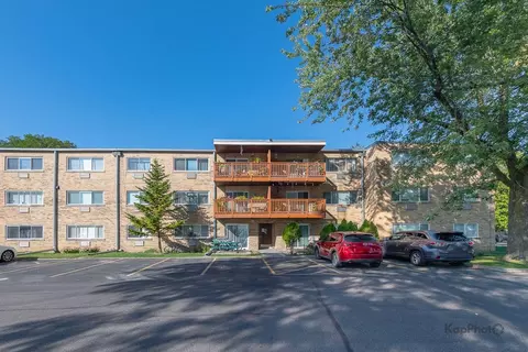 700 W Dempster St #E102, Mount Prospect, IL 60056