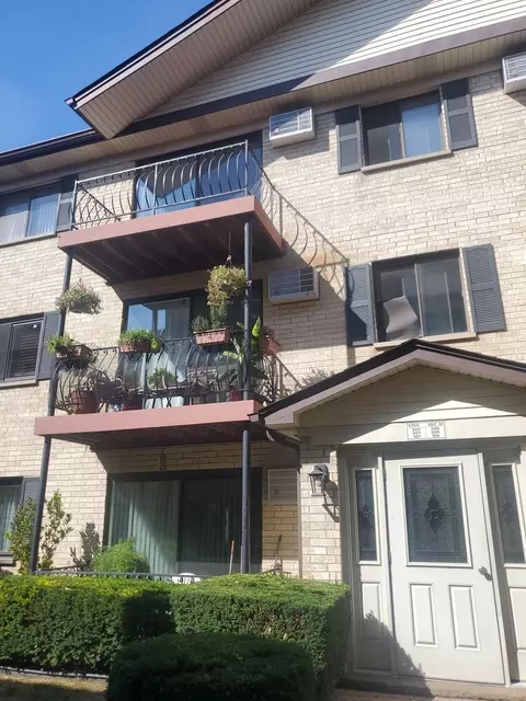 5159 N East River Rd #307D, Chicago, IL 60656