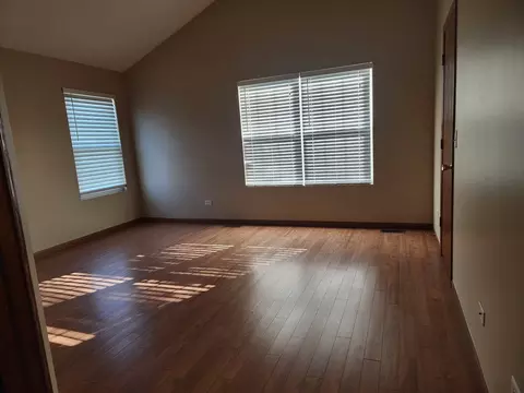 Living - 5130 Freeport Dr, Plainfield, IL 60586 photo 3 of 5