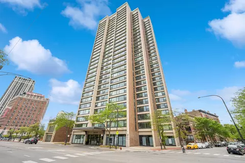 1850 N Clark St #2008, Chicago, IL 60614