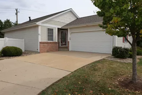 67 Astoria Way, Bloomington, IL 61704