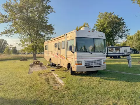2270 Woodhaven, Sublette, IL 61367