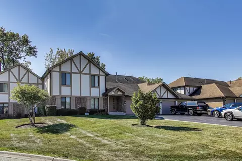 833 Thornton Ct #2B, Schaumburg, IL 60193