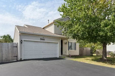 349 E Springwood Ct, Round Lake Beach, IL 60073