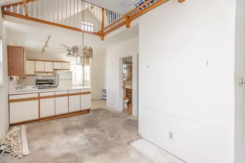 Entry Way - 7537 W 61st St, Summit, IL 60501 photo 1 of 2