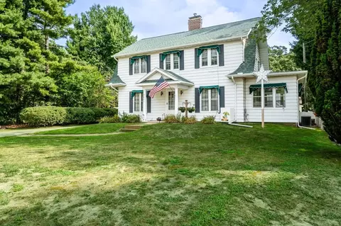 2841 Niles Rd, Saint Joseph, MI 49085