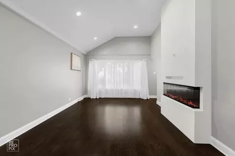 3624 W 66th Pl, Chicago, IL 60629 photo 3