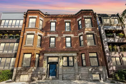 730 W Aldine Ave #3W, Chicago, IL 60657