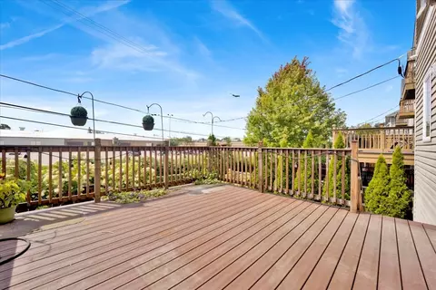 5233 W Olive Ave, Chicago, IL 60646 photo 13