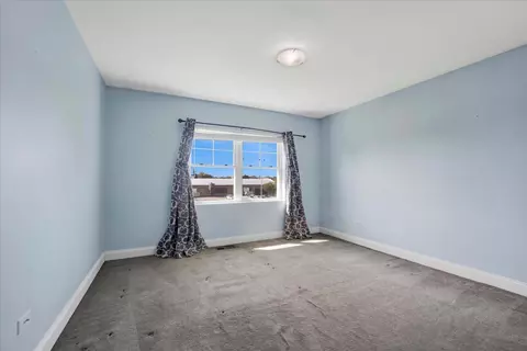 5233 W Olive Ave, Chicago, IL 60646 photo 24