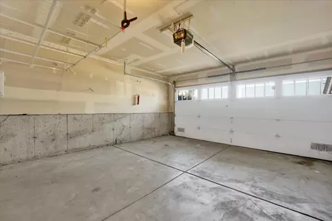 5233 W Olive Ave, Chicago, IL 60646 photo 32